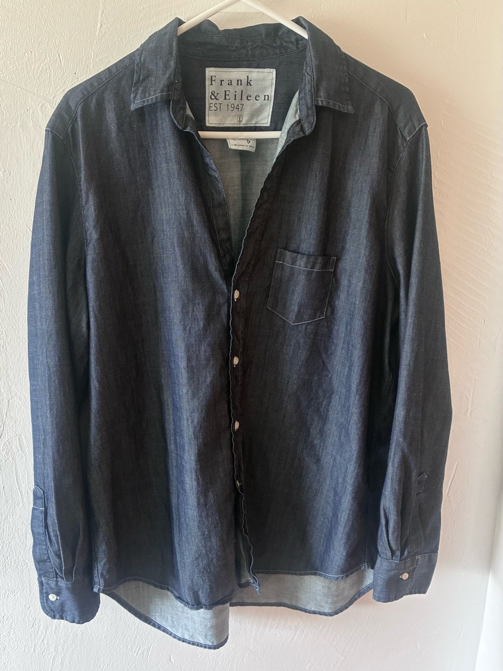 Frank & Eileen Dark Denim Button-Up Shirt Large Quiet Luxury “Eileen”